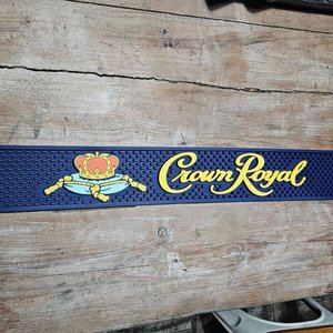 Lote anterior: Bandeja Antideslizante Crown Royal para Barra