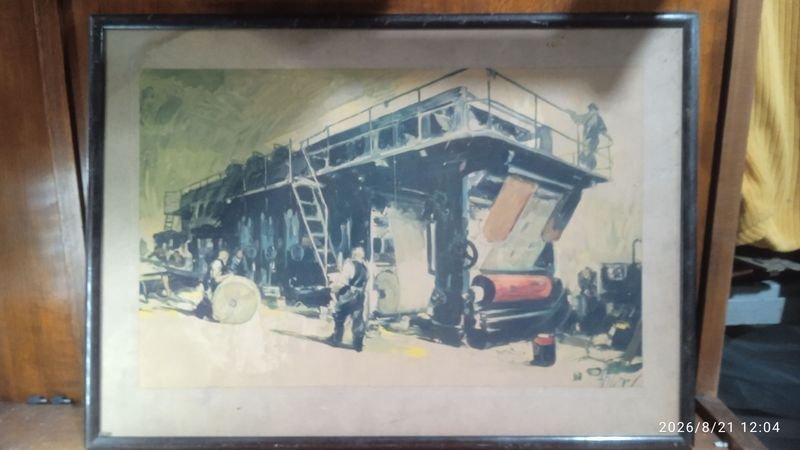 ntura artística de estilo realista e industrial que ilustra una gran máquina de imprenta