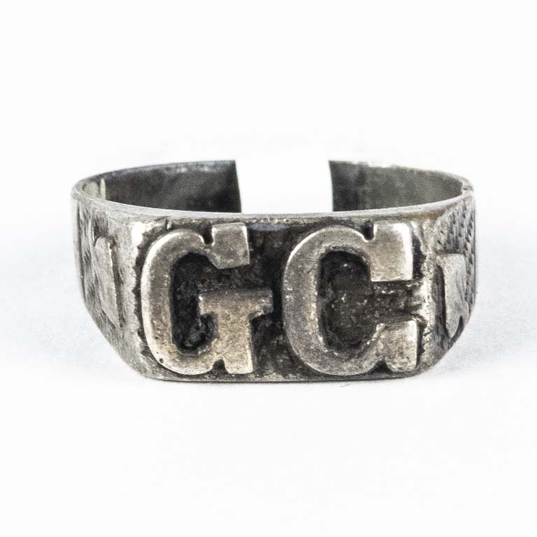 Lote anterior: Anillo de plata con iniciales GC - Peso: 2,7gr