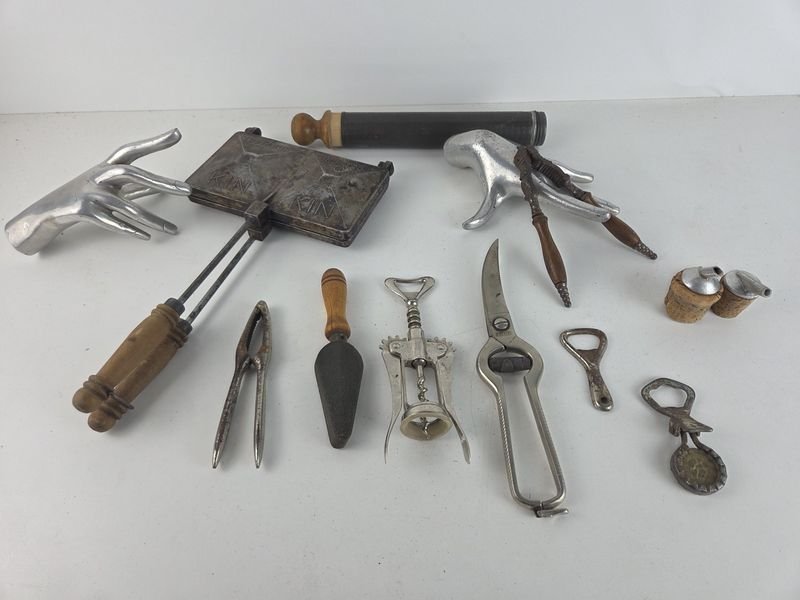 Lote anterior: Utensilios antiguos para la cocina - Colección de utensilios de cocina antigua