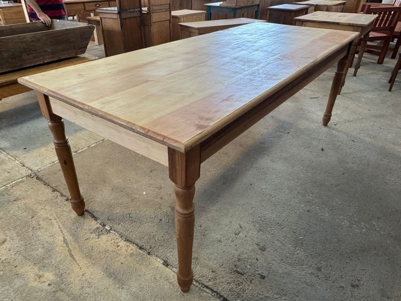 Item 877763 - Image 1