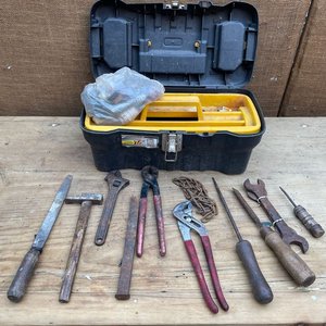 CAJA DE HERRAMIENTAS CON DE TODO - imagen 1