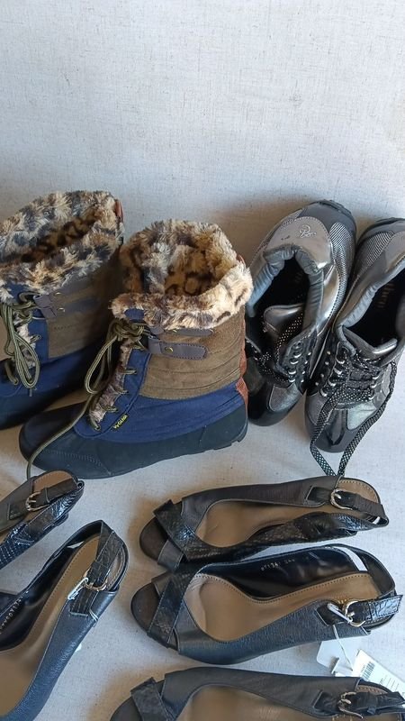 Lote de 9 Pares de Calzados Variados para Mujer - imagen 1