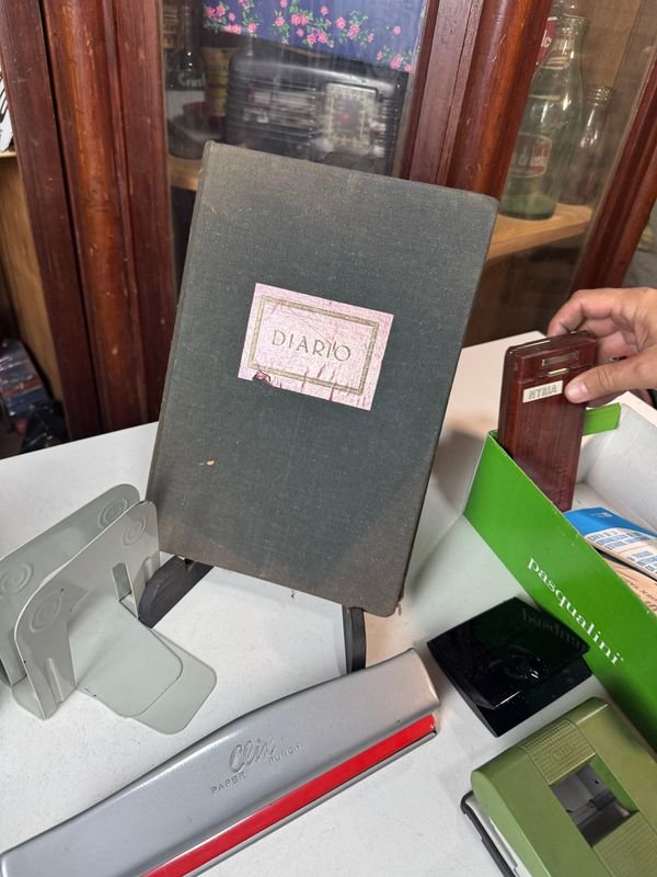 Gran lote de artículos papelería vintage y nuevos - imagen 16