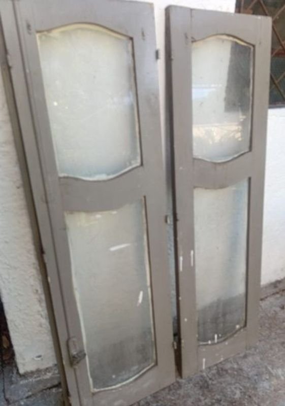 Ventanas antiguas de madera con vidrio - imagen 3
