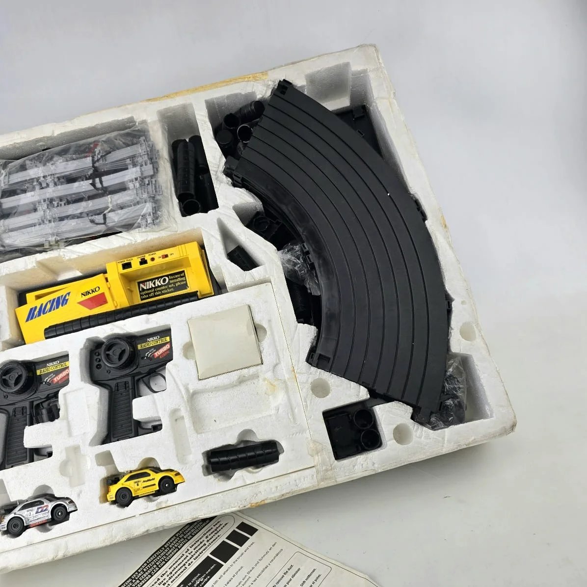 Conjunto de Carreras de RC Nikko en Excelente Estado - imagen 2