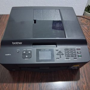Impresora multifunción de tinta de la marca Brother, específicamente el modelo MFC-J430W. - imagen 1