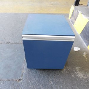 Muebles de melamina azul con puerta - imagen 3