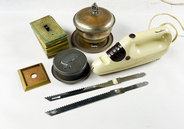 Lote de accesorios para la cocina en bronce y metal - imagen 1