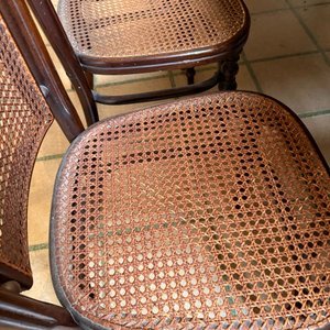 Juego de Comedor de Madera con 12 Sillas Estampilladas - imagen 4
