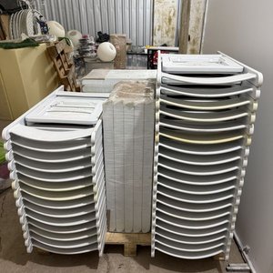Lote de Sillas de Plástico Blanco para Eventos - imagen 3
