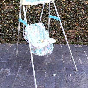 Columpio de Bebé Graco con Bandeja y Detalles de Uso - imagen 3