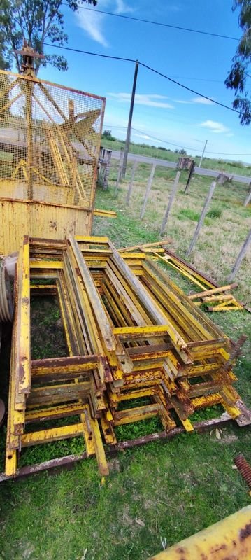 Estructuras Metálicas de Hierro para Construcción
