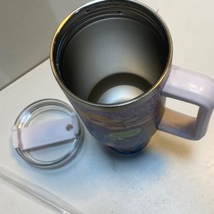 Vaso Térmico 1.2L con Diseño de Tortugas y Tapa con Popote - imagen 4