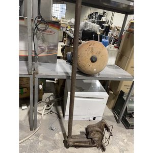 Lote anterior: Guillotina de Metal Antigua para Tareas Pesadas