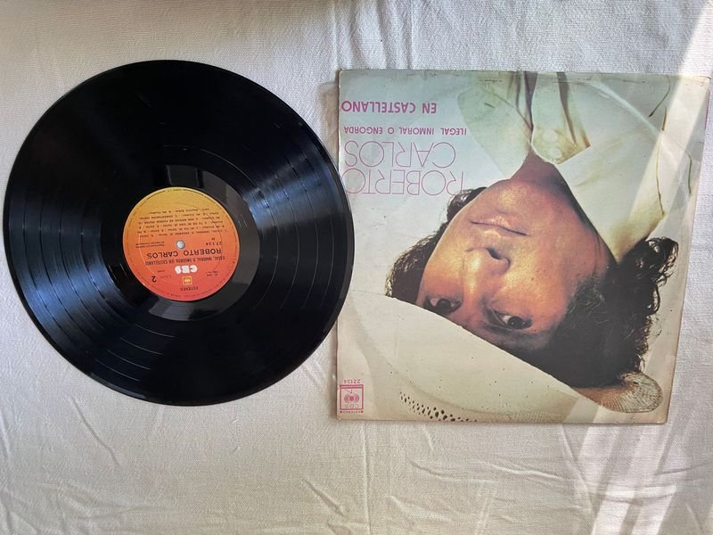 Disco de Vinilo Roberto Carlos - "Ilegal, Inmoral o Encantador"