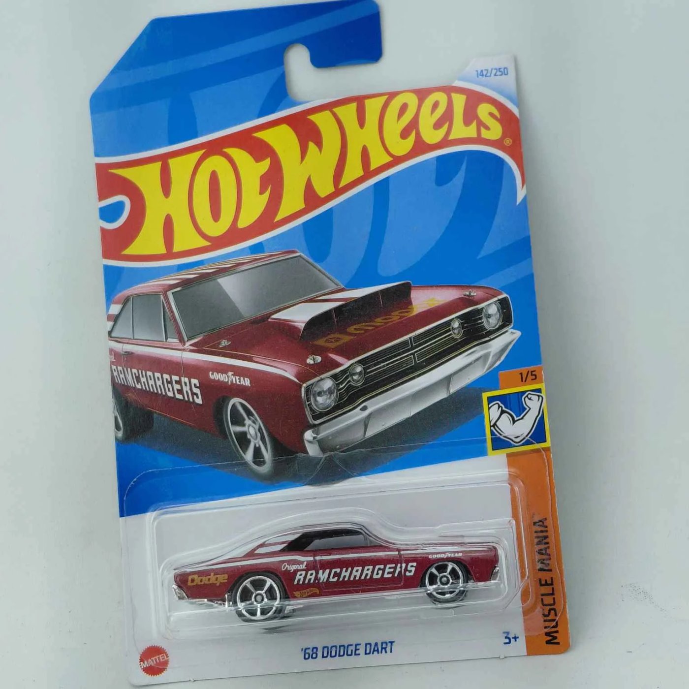 Lote siguiente: Coche de juguete Hot Wheels Dodge Dart