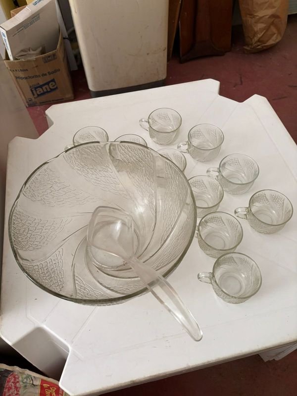 Ponchera de vidrio con 10 tazas y cucharón - imagen 4