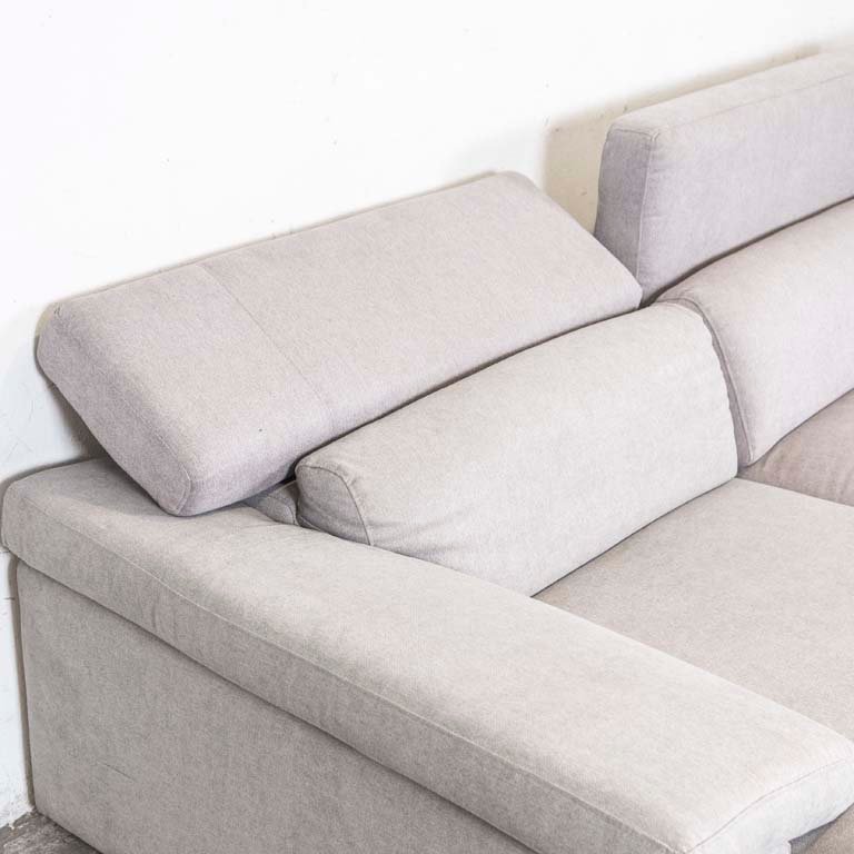 Sofá en L gris tapizado para limpiar - imagen 3