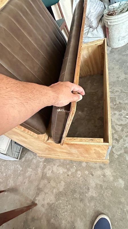 Silla de cuero en excelente estado - imagen 2