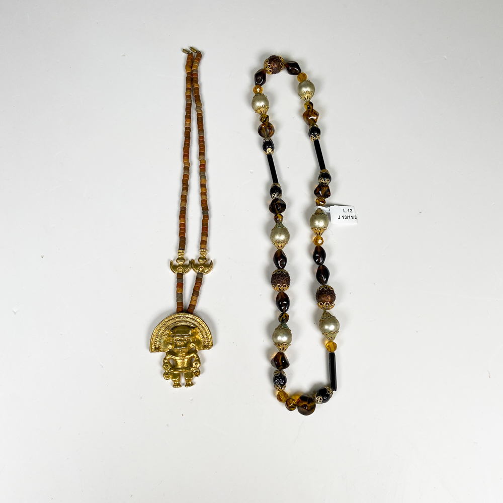 Collares cristal y colgantes tribales - Descripción detallada