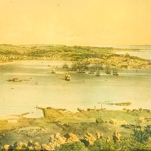 Lámina Antigua: Paisaje de Montevideo con Bahía y Barcos - imagen 2