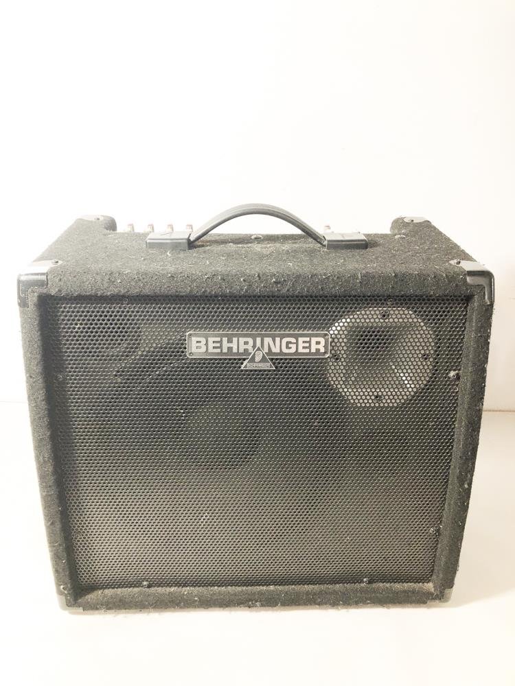 Amplificador de Bajo Behringer Ultratone K1800FX