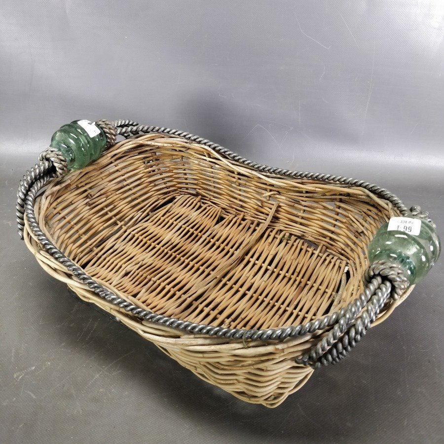 Item 15916 - Image 0