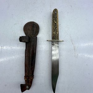 Cuchillo de Monte Hoja Acero al Carbono, Cachas de Asta con Funda de Cuero - imagen 4