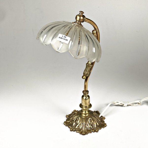Lámpara de Bronce con Pantalla Labrada - Altura 32 cm - imagen 1
