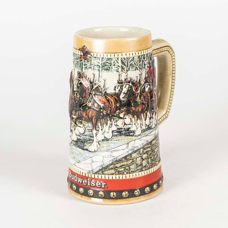 Lote anterior: Jarra de cerveza Budweiser de porcelana policromada