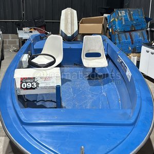 Lancha "NOEBRU" con motor y trailer - imagen 3