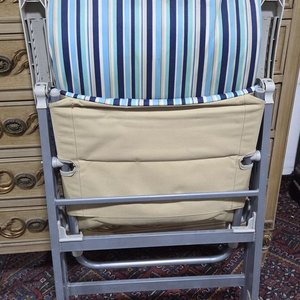 Sillón Plegable de Exterior con Diseño Rayado - imagen 4