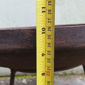 Brasero Circular de Hierro con Base de Tres Patas - imagen 5