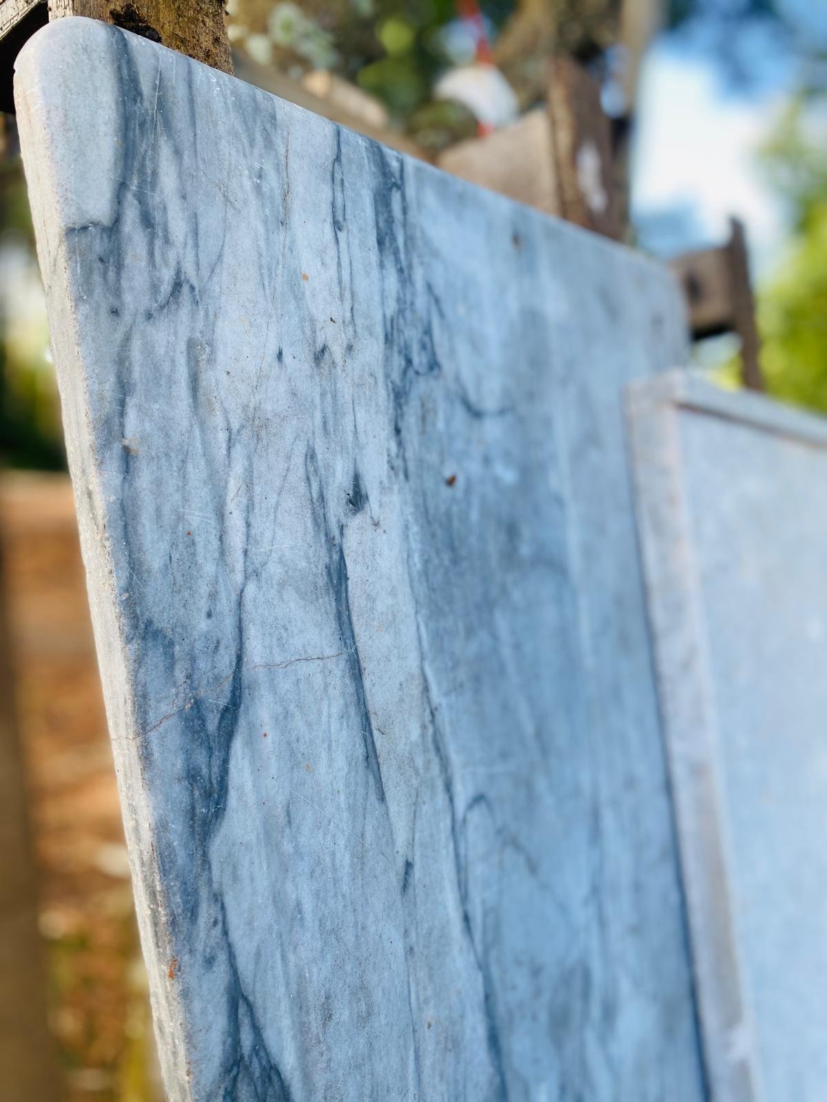 Item lote-x2-tramos-de-marmol-118x056m-110x057m - Image 1