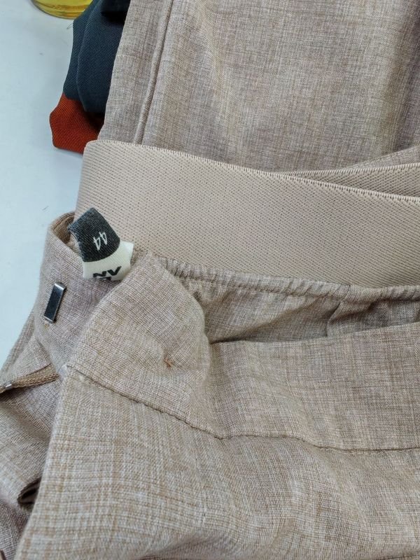 Pantalones de mujer en buen estado - imagen 6