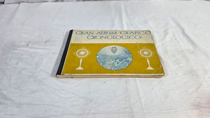Gran Álbum Gráfico Cronológico del Uruguay