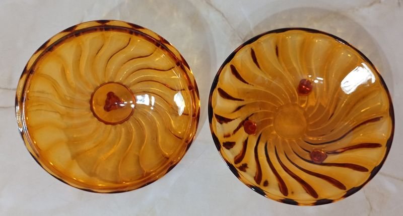 Caramelera/bombonera de vidrio color amarillo-naranja - imagen 4