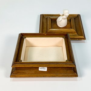 Cofre de Madera con Figura de Ángel Blanco - imagen 3