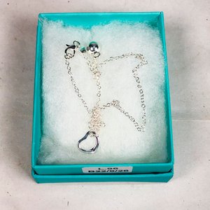 Lote siguiente: Cadena de Plata 925 con Dije Corazón Abierto y Cierre Mosquetón