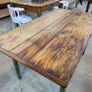 Mesa de campo primitiva en pino brasil c/ 1 cajon patas laqueadas 1,56 x 0,80 x 0,78 alto - imagen 4