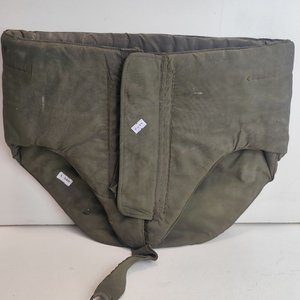 Lote anterior: Protector de Ingle Antifragmentos Usado por Pilotos de Helicópteros en Vietnam