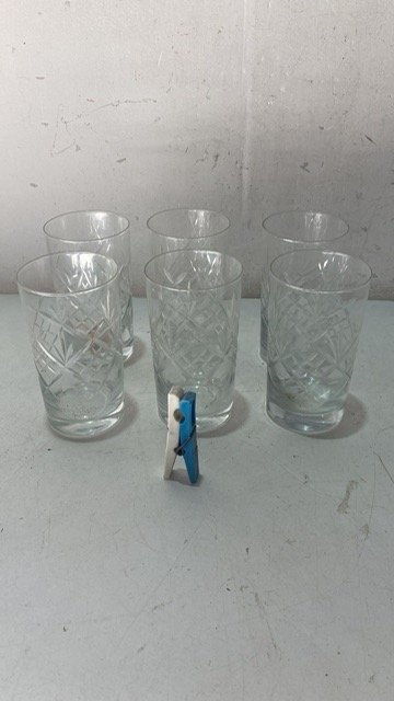 Lote anterior: 6 vasos antiguos de vidrio claro