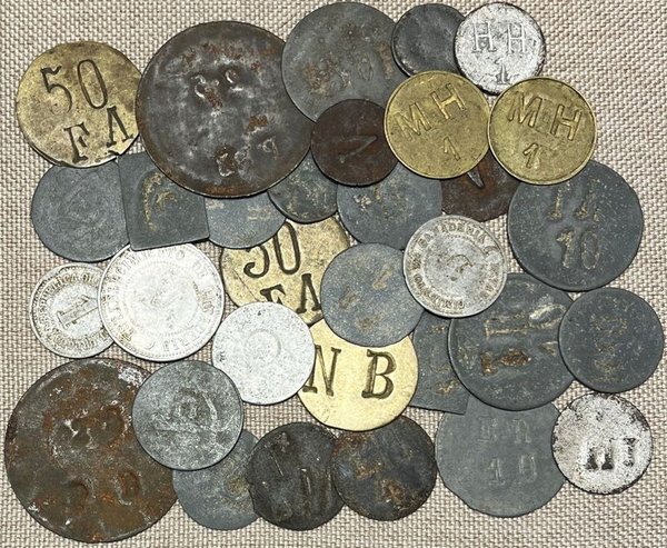 Lote de Fichas de Esquila con Iniciales