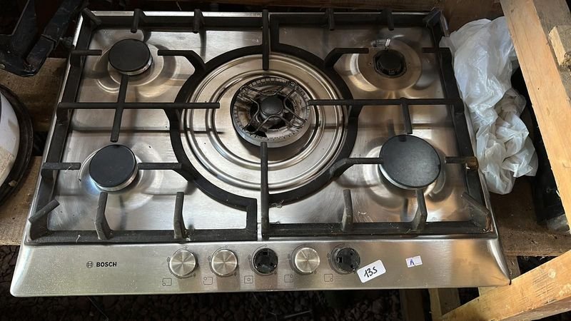 Lote siguiente: Estufa BOSCH de Gas con Cuatro Fogones