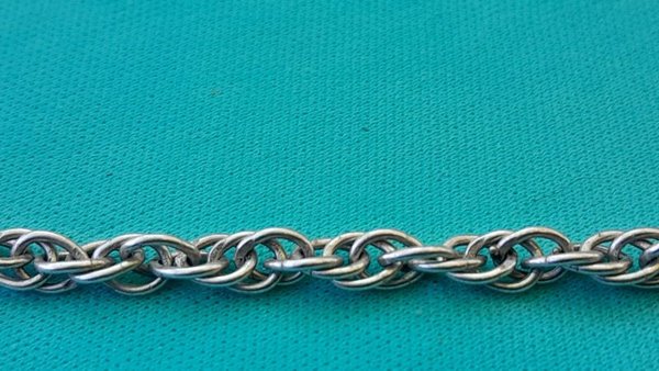 Cadena de plata con detalles - imagen 2