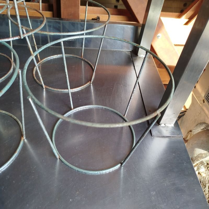 Soportes metálicos para tachos de helados y/o dulce de leche - imagen 4