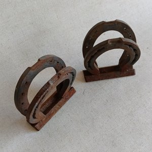 Set de 2 Servilleteros Rústicos de Herradura - imagen 3