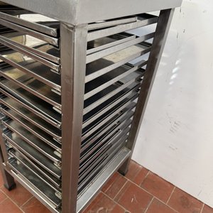 Carro de Bandejas de Acero Inoxidable para Cocina Industrial - imagen 3