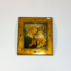 Lote siguiente: Cuadro Lámina "La Virgen y el Niño con San Juan Bautista" sobre tabla dorada, 41 x 34 cm